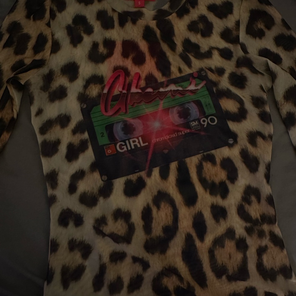 Chic Leopard Print Long Sleeve Tee